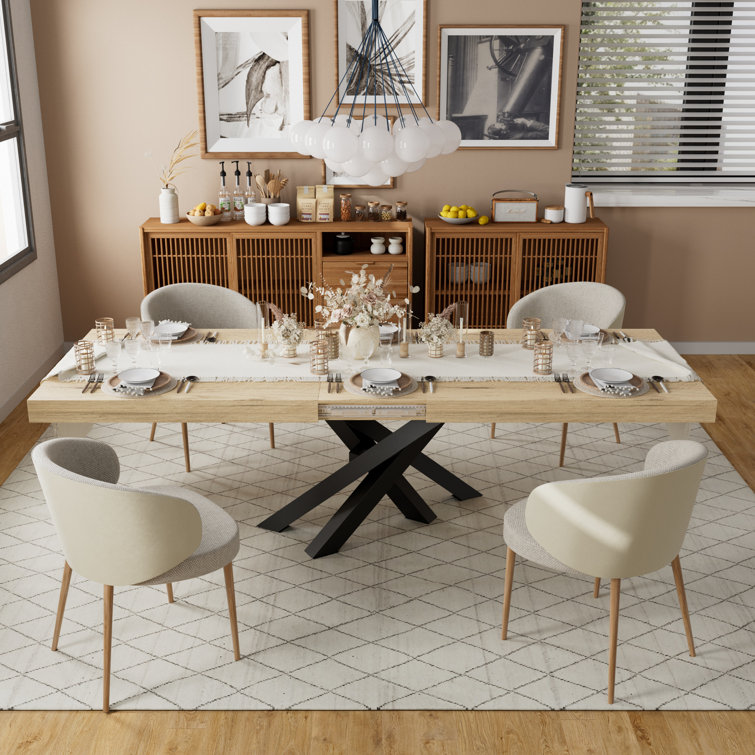 Small extendable deals dining room table